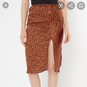 Brand new - satin leopard print midi skirt